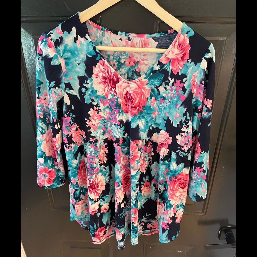 Stretchy boutique peplum blouse